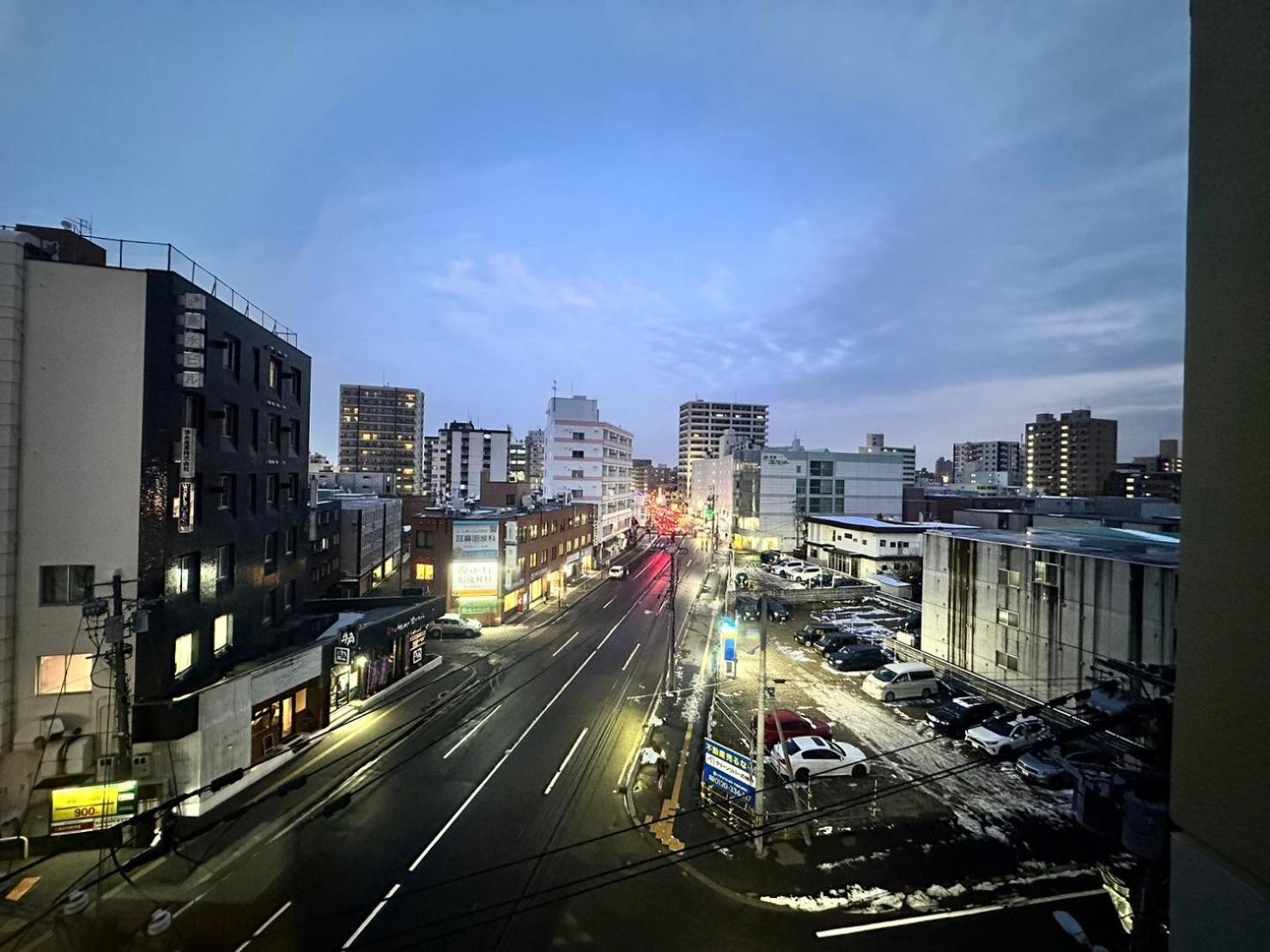 דירות Ams Hiragishi 11 Rm 502 平岸駅から3分 解放感あって明るいお部屋 家族やお友達と 札幌ドームや中心部まで1駅 מראה חיצוני תמונה